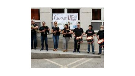 Conciertu de la banda de gaita y tambor asturianu de los escolinos de UP
