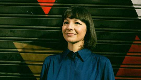 Encaja2: Alondra Bentley
