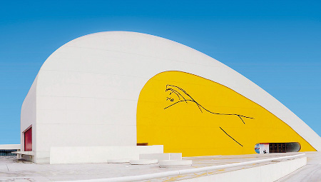 Conoz Centru Niemeyer
