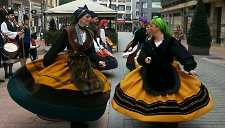 X Edición Folclore Tradicional en la calle