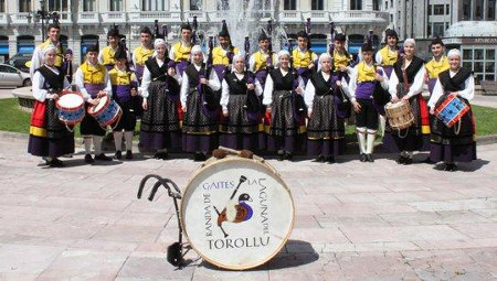 X Edición Folclore Tradicional en la calle