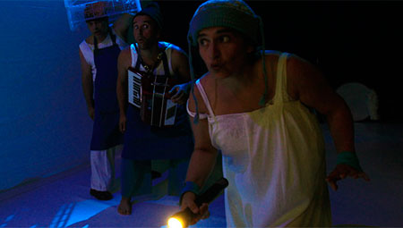 Casas y cosas, cuentadibujos musical de Pez Luna Teatro