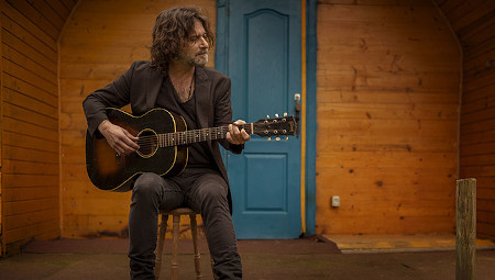 Quique González / APLAZÁU