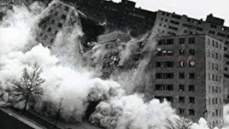The Pruitt-Igoe Myth