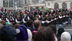 La Banda de Gaites Llacín, ganadora del concursu del San Patricio de Dublin