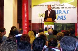 Los candidatos a la presidencia d'Asturies centraron el pieslle de campaña electoral na crítica a los sos contrarios