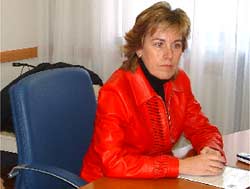 Pilar Fernández Pardo presenta les sos propuestes de normalización del asturianu