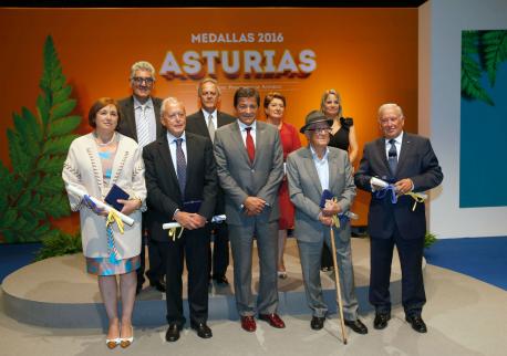 2016_09_07 presidente Principado medallas de Asturias 1.jpg