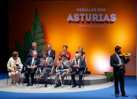 2016_09_07 presidente Principado medallas de Asturias 10.jpg