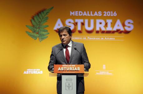 2016_09_07 presidente Principado medallas de Asturias 9.jpg