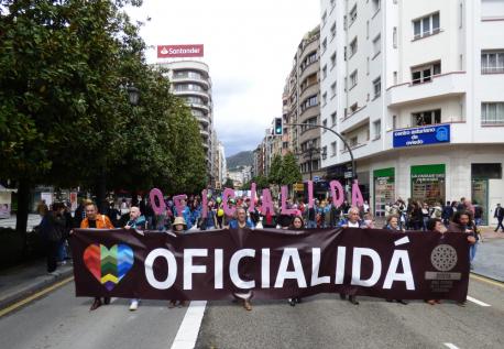 Manifestación XLV Día Lletres Asturianes 3.JPG