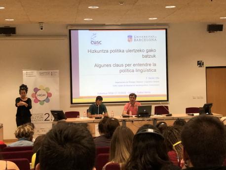 Iniciativa pol Asturianu acude a Gasteiz a un alcuentru de mozos falantes de llingües minorizaes