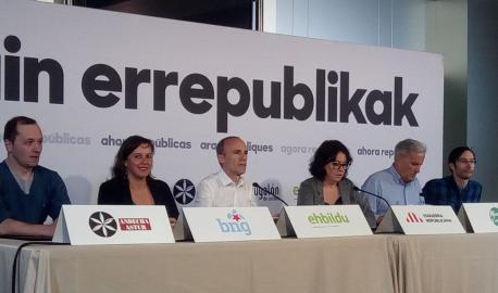 Bilbao acoyó la robla de constitución de la coalición Agora Repúbliques