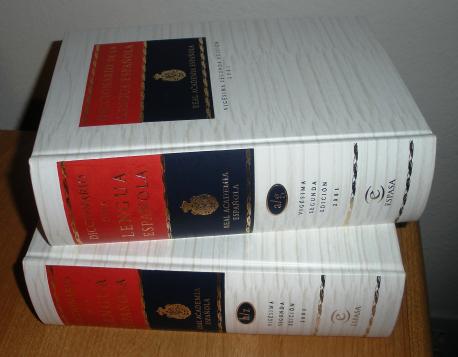 Diccionariu de la Lengua Española edición 22 2001 por Robert Gordon