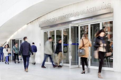 Entrada conseyeríes de Presidencia y Participación Ciudadana, y d'Educación y Cultura