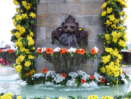 Fonte de Pelayo engalanada Fonte de Pelayo engalanada