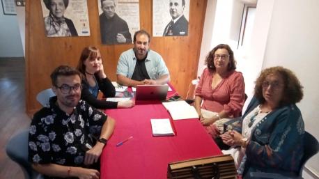 Gonzalo Llamedo, Blanca Fernández, Inaciu Galán, Marta Mori y Carmen Guardado xuráu XXIX Premiu Fern