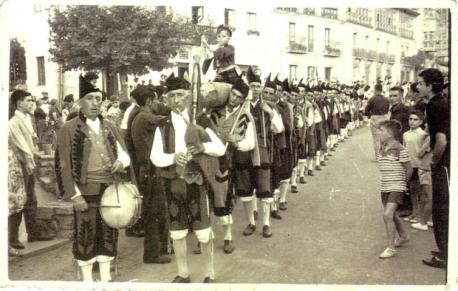 H.oguera del Cristo sobre 1955