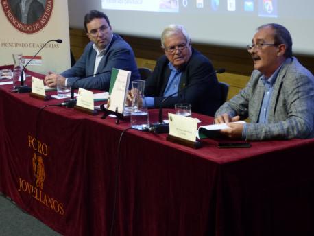 Manuel Ángel Vallina, Ignacio García-Arango Cienfuegos-Jovellanos y Xuan Carlos Busto presentación '