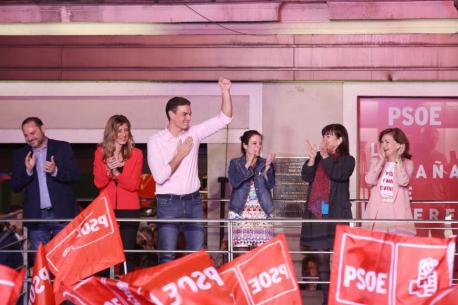 El PSOE, decidíu a gobernar en solitariu