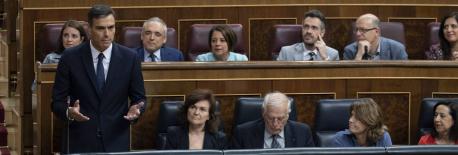 El PSOE aumenta la distancia col PP a pesar de la llegada de Casado, según el barómetru de setiembre del CIS