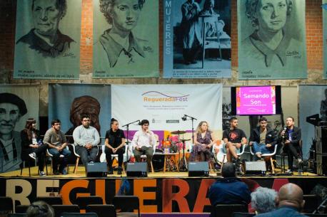 Presentación del 'Semando son' nel II Reguerada Fest por Raúl Alonso