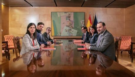 Primer xunta ERC y PSOE investidura Sánchez