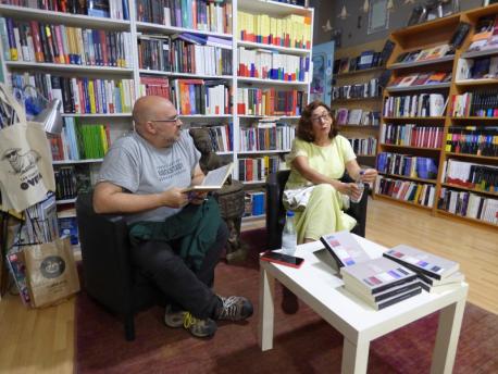 Rafael Rodríguez Valdés y Marta Mori presentación 'Notes de lliteratura asturiana'