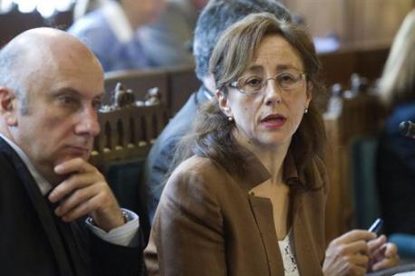 La xestión de los casos de contaminación lleva a la Xunta Xeneral a reprobar a Belén Fernández