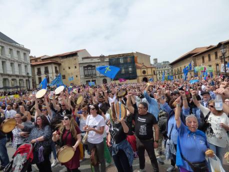 Manifestación oficialidá del 21-A del 2018 n'Uviéu