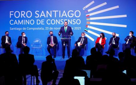 Adrián Barbón nel alcuentru presidentes de Santiago