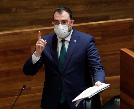 Adrián Barbón Xunta Xeneral retrasu toque de queda