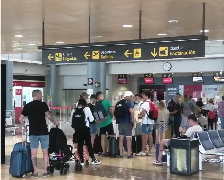 Aeropuertu d'Asturies cartelos