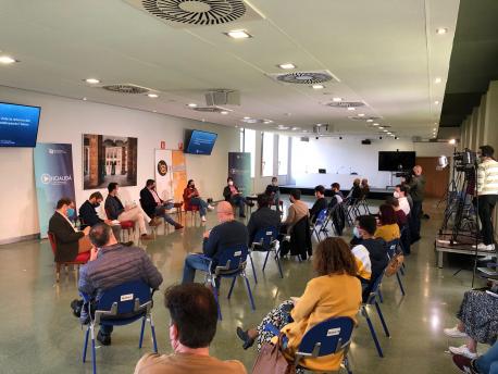 Alderique ‘L’asturianu énte la reforma del Estatutu, construyendo’l futuru del idioma’ Iniciativa po