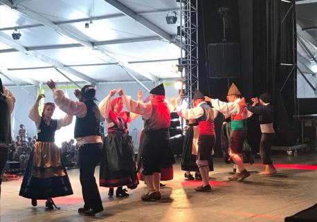 El Grupu de Baille Tradicional San Félix de Candás estrena 'Alluende'