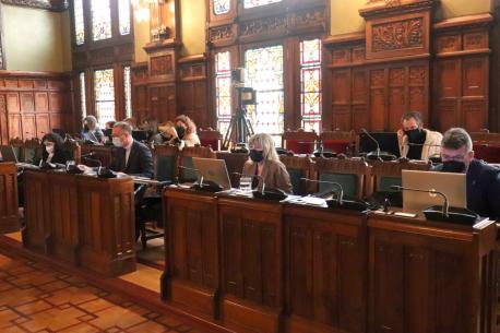 Concepción Saavedra y Pablo Ignacio Fernández Muñiz na Comisión de Salú