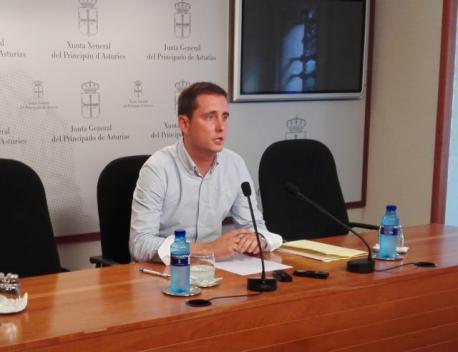 El PP presenta un recursu al TSXA contra’l plan pa facer l’asturianu vehicular en Primaria esti cursu
