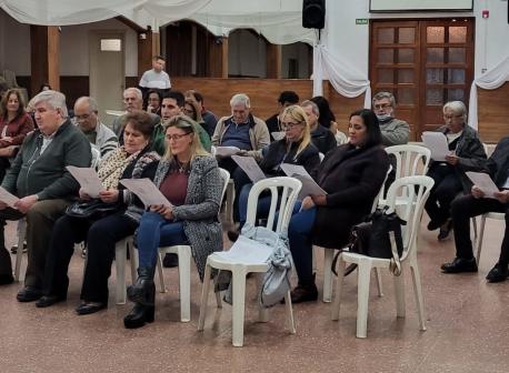 Día de les Lletres Asturianes nel Centro Asturiano-Casa de Asturias de Uruguay recortada
