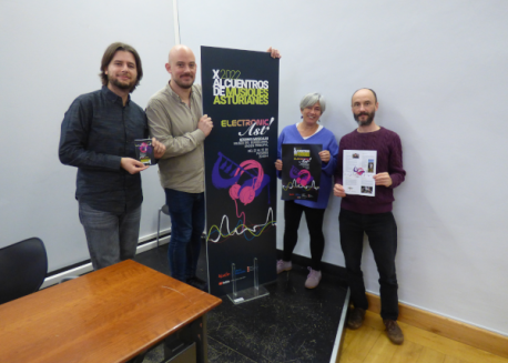 Eduardo G. Salueña, Miguel Barrero, María Xosé Rodríguez López y Fernando Yagües presentación X Alcu