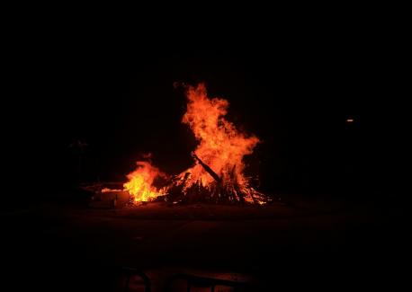 Per San Xuan, la sardina mueya’l pan