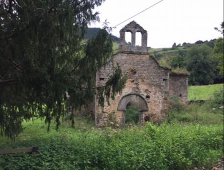 Ilesia Vieya de San Pedru La Collá y el Texu de Ceñal