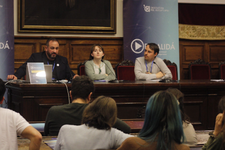 Inaciu Galán, Claudia Elena Menéndez Fernández y Iván Llera IV Seminariu 'Oficialidá'