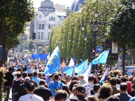 Manifestación XDLA XLIII Día de les Lletres Asturianes