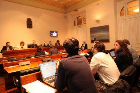 Manuel Menéndez va per primer vez en venti años a la Xunta... pero nun gorguta