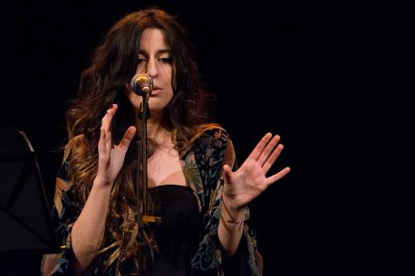 Marisa Valle Roso, José Manuel Tejedor y Muyeres actúen na FNAC
