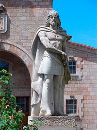 Foro entruga nel Senáu pol deficiente tratamientu de la historia d’Asturies nos llibros de testu