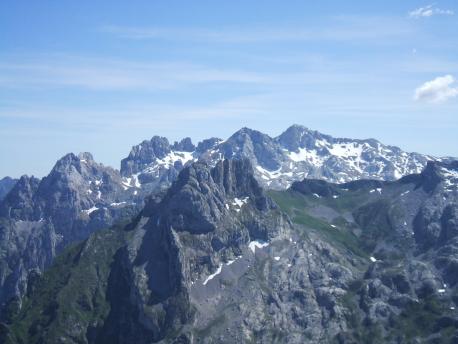 La presentación del nuevu plan rector d'usu y xestión del P. N. de Picos d'Europa entamará en setiembre 
