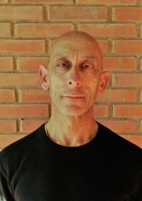 Villa amiesta comedia y drama en ‘Tres beyuscos’