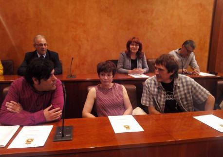 Somos Avilés va entregar les dietes por desplazamientu del grupu municipal a la XDLA