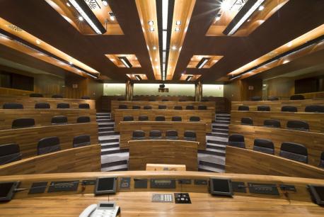 Once candidatures preséntense a les Nacionales del 26-M